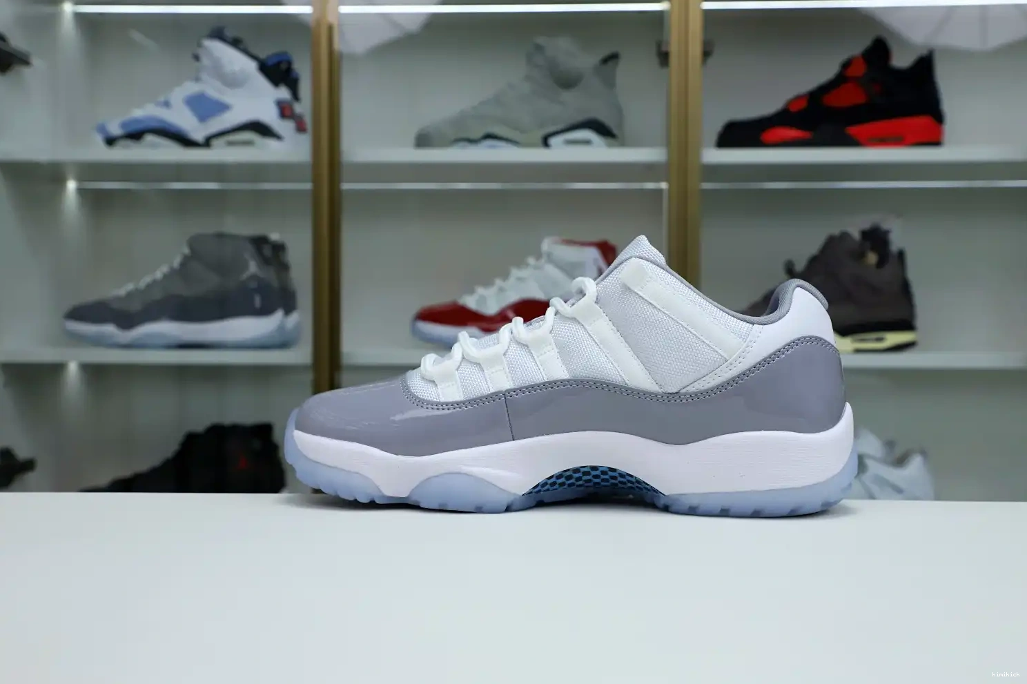  11 Air Retro Low Kimikick Jordan 0430